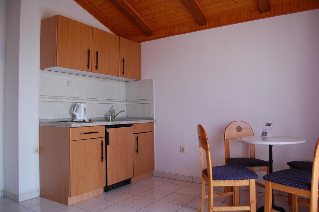 Apartments Bojanic Vodice Oda fotoğraf